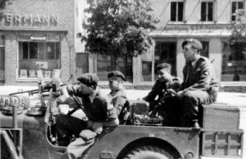 Belgische SAS-patrouille in Flensburg (mei 1945)